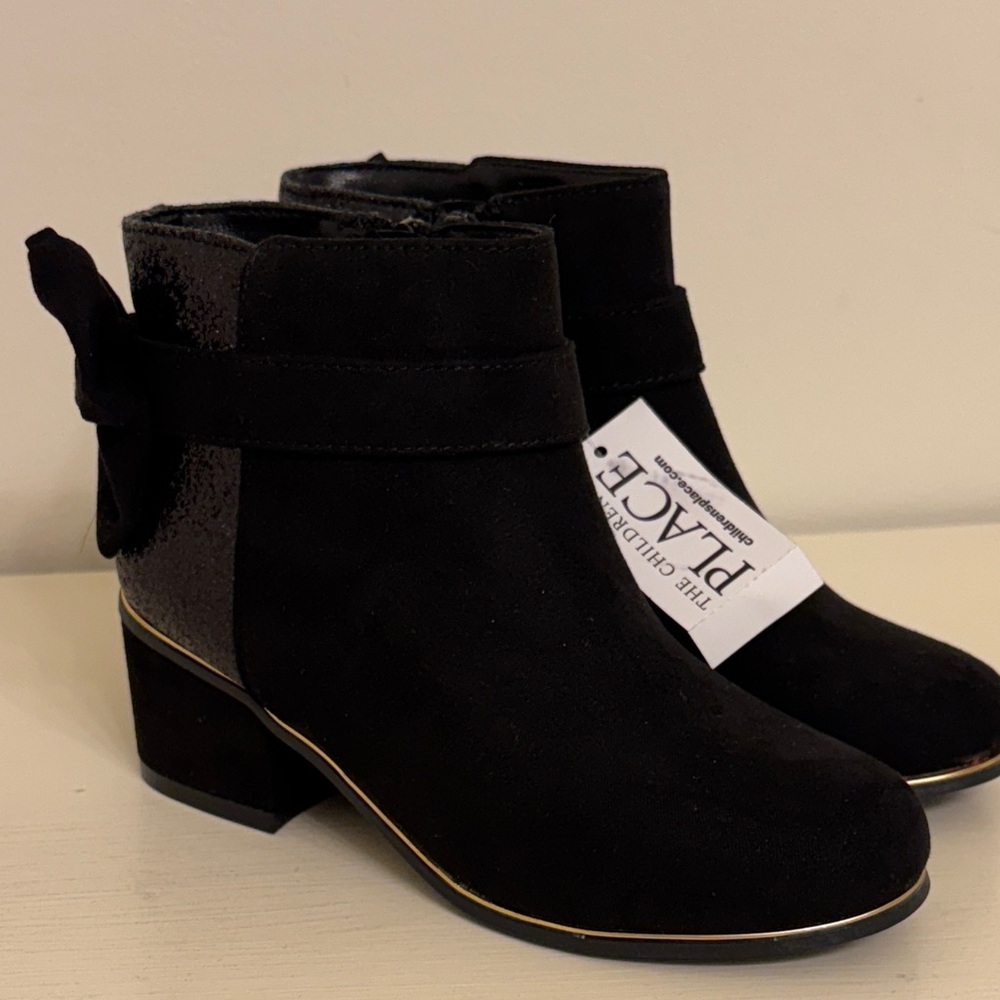 Cat & Jack Black Ankle Boots with Bow Accent